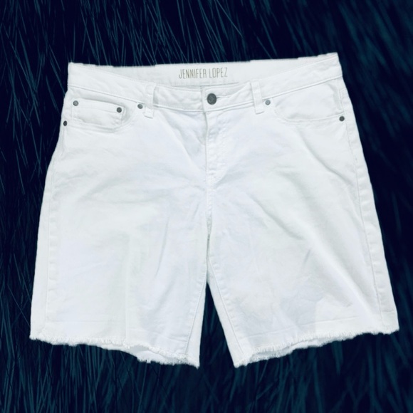 Jennifer Lopez Pants - Jennifer Lopez White Jean Bermuda Frayed Hem Shorts